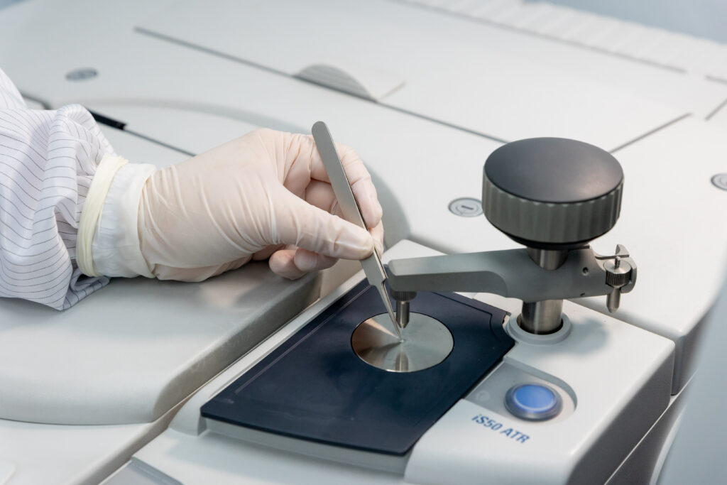 scanning electron microscopy analysis failure analysis FTIR ALS_68-551